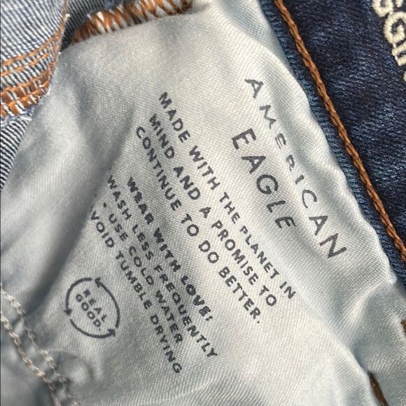 ⚫️American Eagle Outfitters Dark Blue Jeans women size 4 - Picture 7 of 8